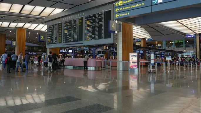 旅客在机场出发航站楼樟宜机场