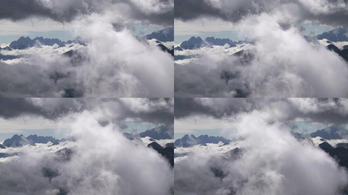 云在多洛米蒂山脉上空移动PAN