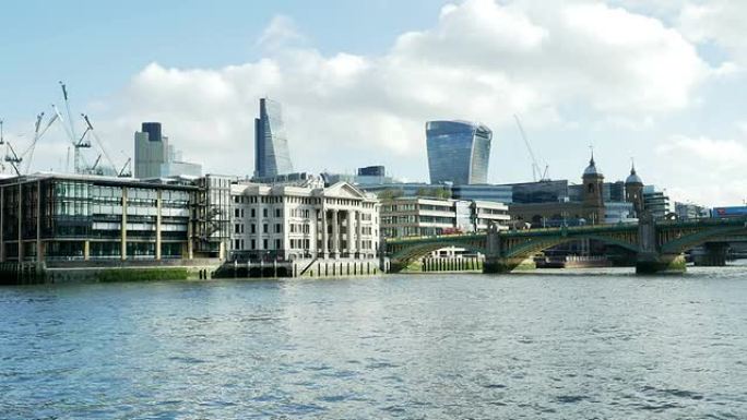 从泰晤士河看伦敦市 (4K/UHD至高清)
