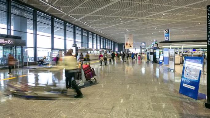 高清延时超限: 日本成田机场出发航站楼的旅客