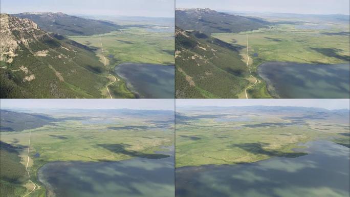 上红岩湖-鸟瞰图-蒙大拿州，比弗黑德县，直升机拍摄，航空视频，cineflex，建立镜头，美国