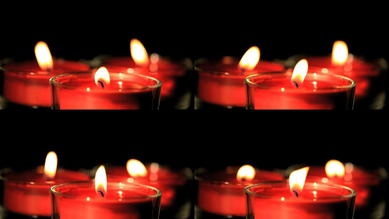 三支红色蜡烛杯子蜡烛