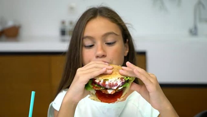 吃芝士汉堡的少女视频素材吃货国外外国人老