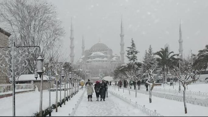 苏莱马尼耶清真寺苏莱马尼耶清真寺下雪