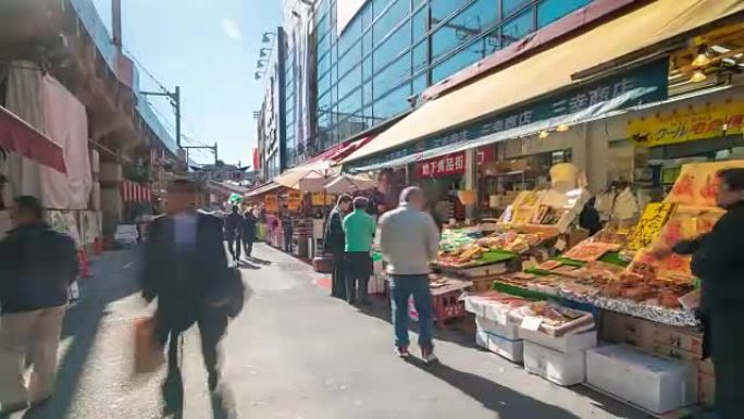 4k延时: 行人在上野东京Ameyoko市场拥挤购物