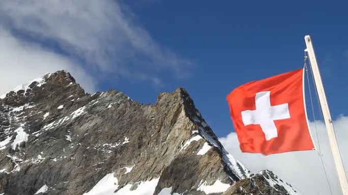 瑞士少女峰的瑞士国旗