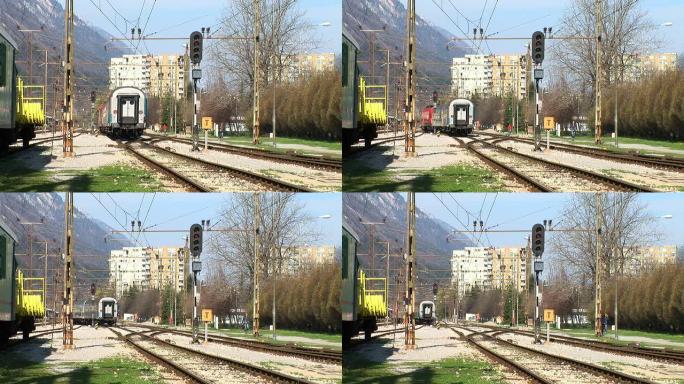 高清: 旅客列车离开