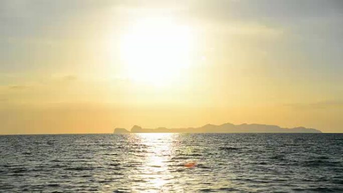 热带海洋美丽的日落