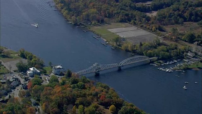 康涅狄格河和东哈达姆桥-鸟瞰图-康涅狄格州，米德尔塞克斯县，美国