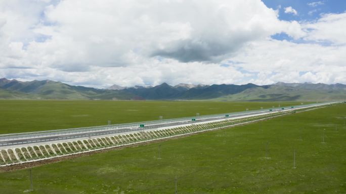 西藏 高海拔 风光 高原 拉萨至那曲高速