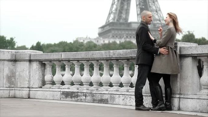 浪漫巴黎浪漫巴黎外国人笑脸笑容亲吻