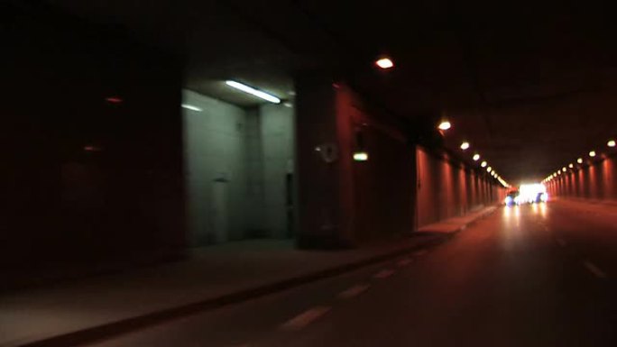 贯通隧道