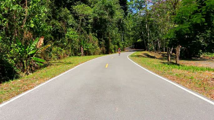 自行车骑行之旅文化与自然景观旅游