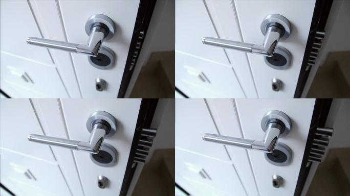 带拉出bilts的门锁