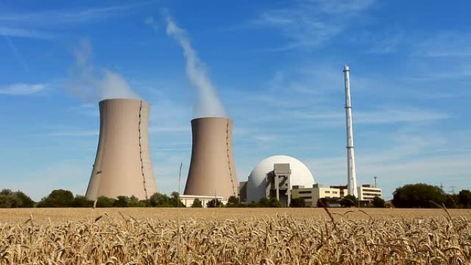 核电站和麦田-时间推移