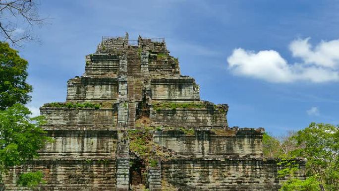 柬埔寨哥寺的古金字塔废墟
