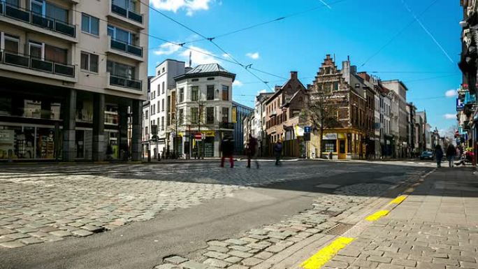 高清延时：比利时安特卫普古城的城市步行者