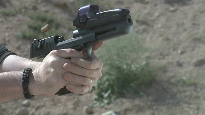 手枪射击手枪射击