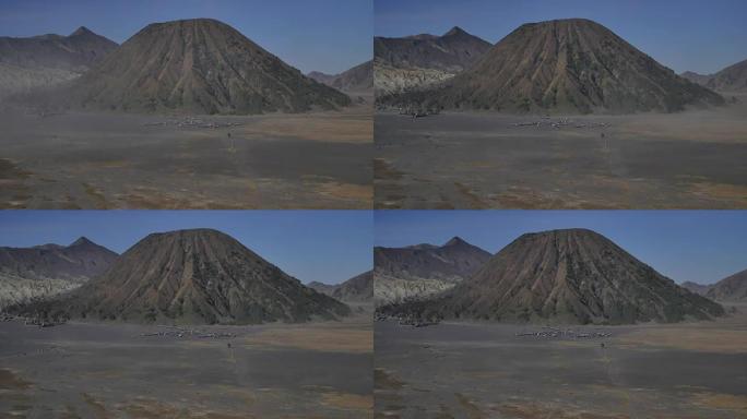 印度尼西亚布罗莫腾格尔塞梅鲁国家公园火山谷的云景时间流逝 (4k)