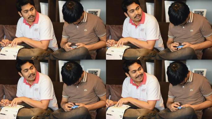 一个谈话，另一个剧本