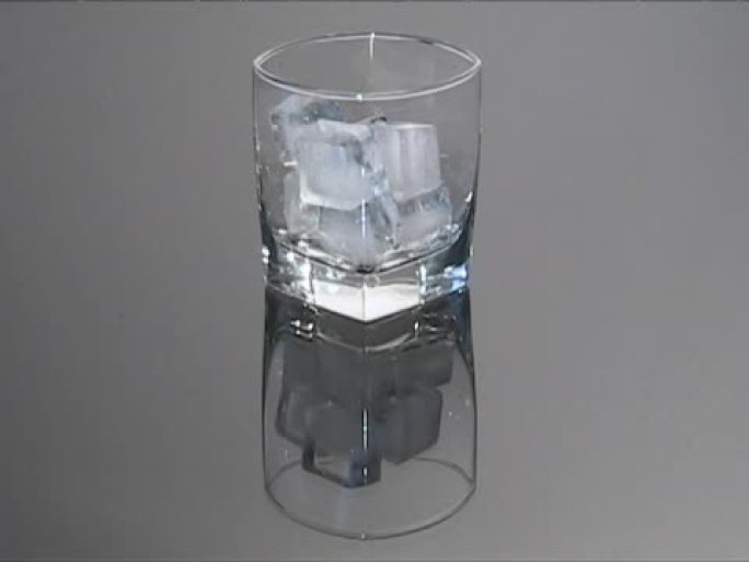 喝玻璃-材料冰块