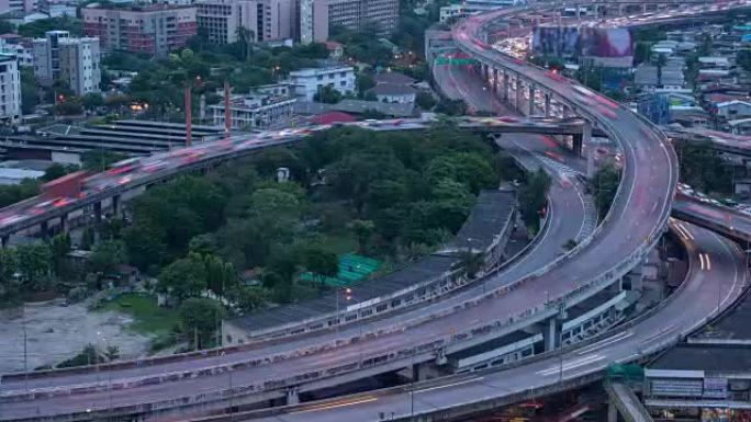 曼谷高速公路立交桥与现代城市