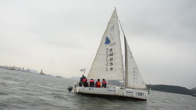 广西防城港西湾海上体验J80帆船出海航行
