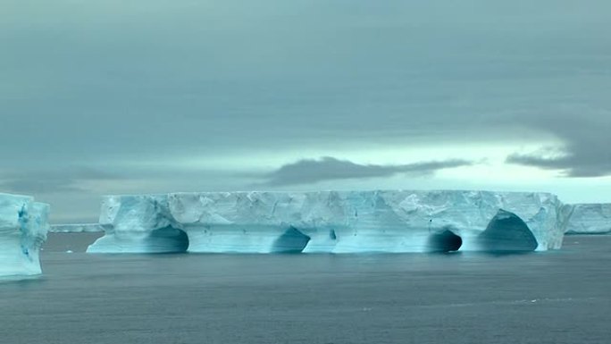 南极的板状冰原雪林雪景冰天雪地