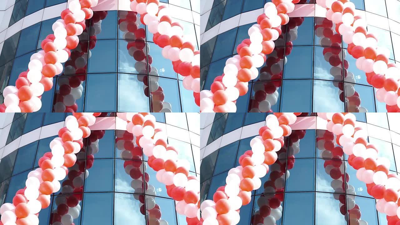 高清: 蓝色现代玻璃建筑气球