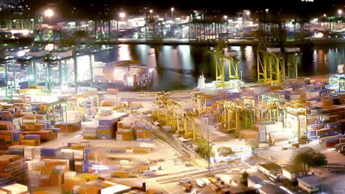 新加坡在晚上停靠夜间码头货运码头集装箱码