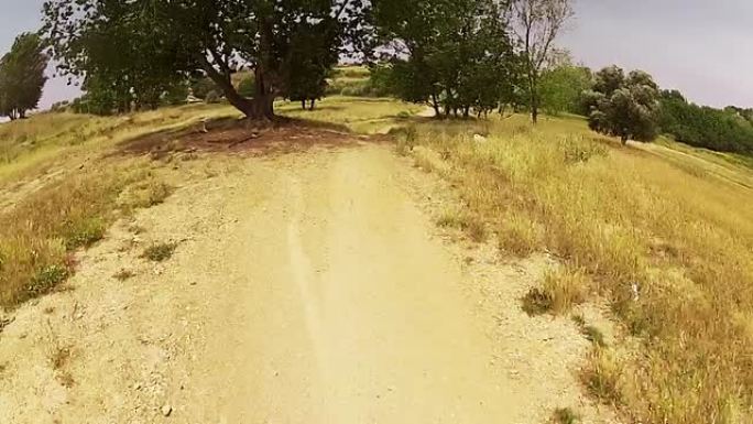 Enduro摩托车交叉测试视频