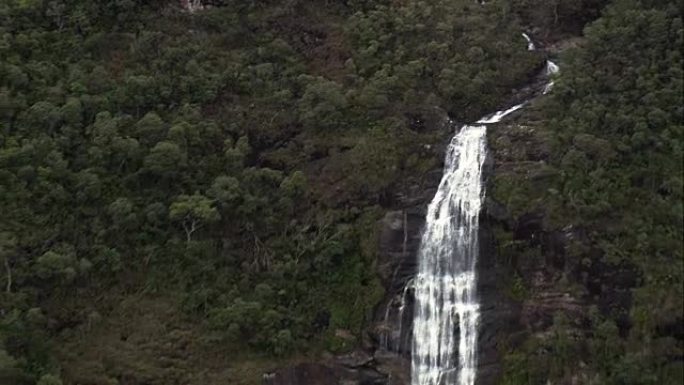 Cachoeira Do Fundo-空中景观-米纳斯吉拉斯州,巴西Aiuruoca