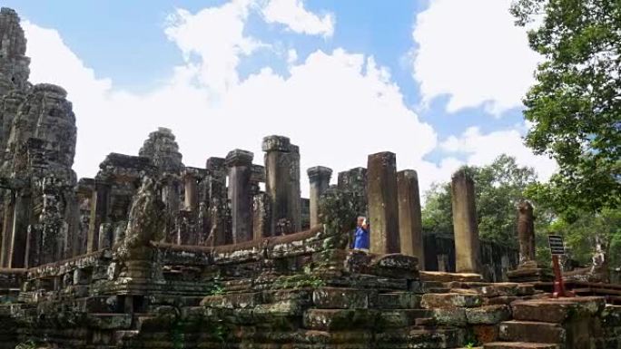 柬埔寨吴哥七里巴戎寺的延时景观