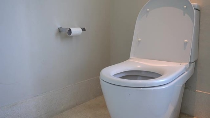 厕所公厕抽水马桶干净洁白坐便器