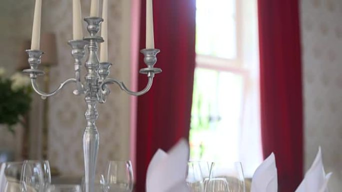 婚礼晚宴的装饰桌