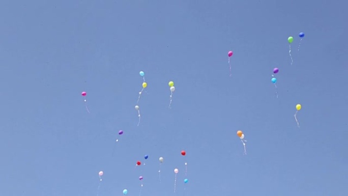 天空中的气球天空中的气球
