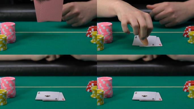 女人打开牌，在桌子上放一对a，玩扑克