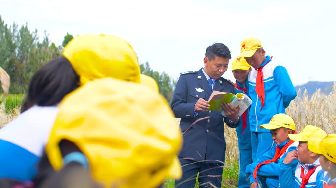 户外活动 学农 学农基地 学生劳动