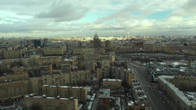日落时间的莫斯科城市鸟瞰图