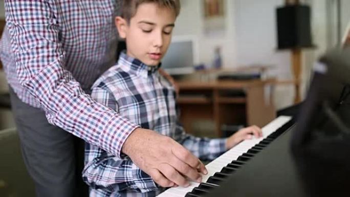 教案钢琴演奏弹奏表演教学练琴