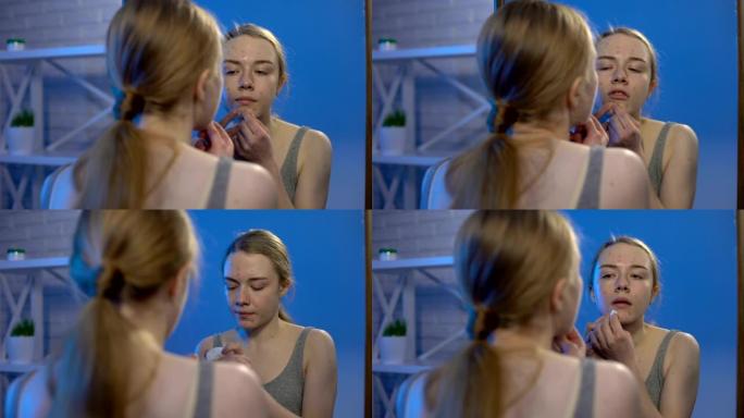 大学女性爆脸粉刺照镜子，个人卫生，皮肤科