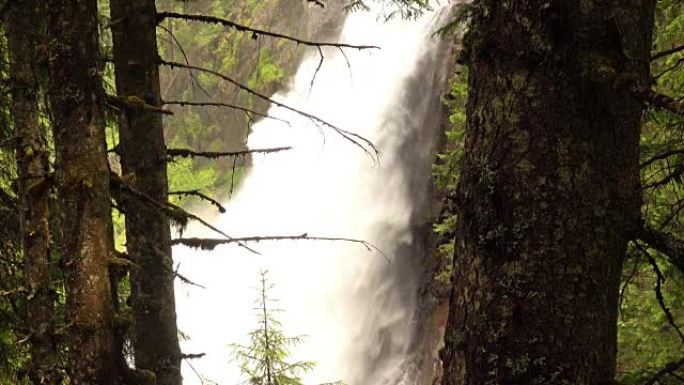 克里姆尔瀑布山间景色流动水大气瀑布