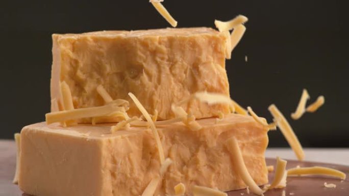 超级慢动作的切达奶酪。