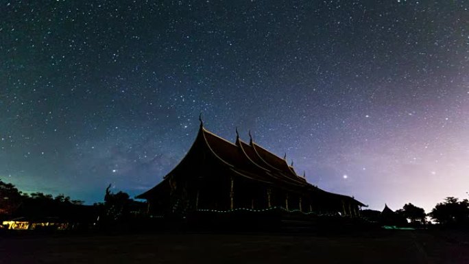 银河星和诗琳通寺 (Wat Phu Prao) 在泰国的乌邦拉差他尼