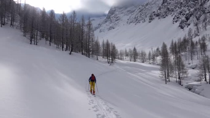 独自爬山滑雪之旅