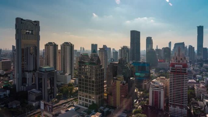 泰国曼谷市中心沙吞路商业中心曼谷天际线和日落天空摩天大楼的日夜鸟瞰图