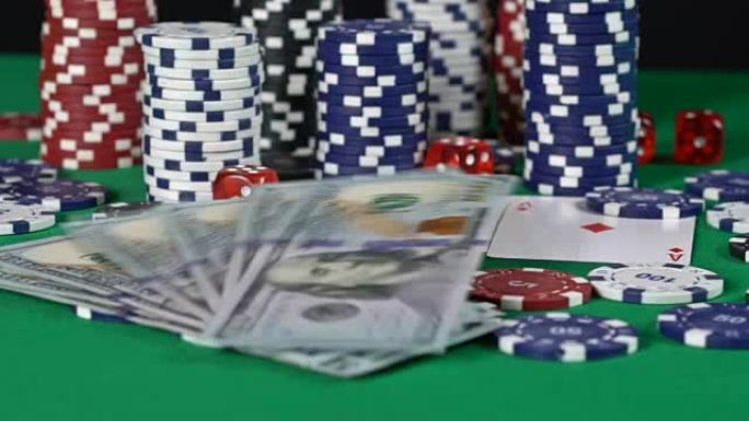 赌场赢钱，赢牌手，王牌，扑克背景。慢动作