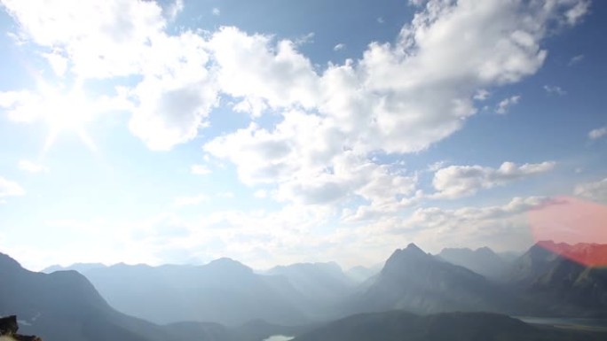 风景优美的山峰和山谷