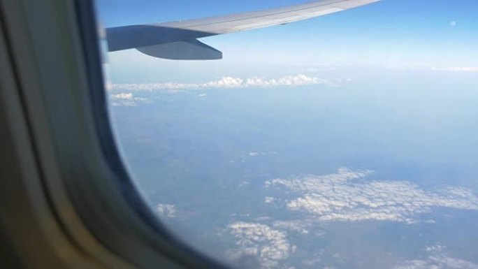 4k飞机窗口视频云海高空机翼机舱窗外