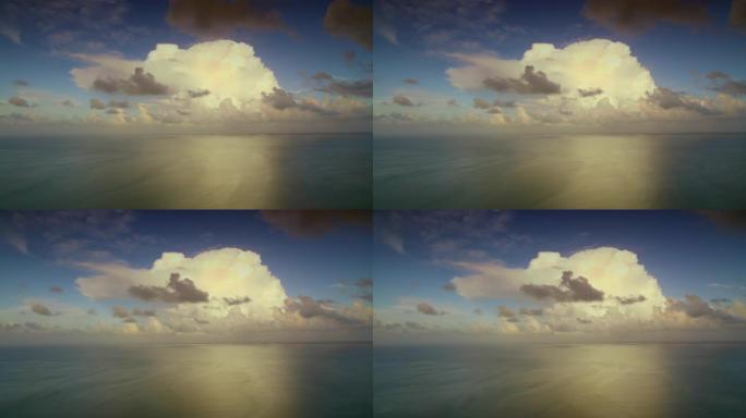 海面上美丽的白云，太阳升起